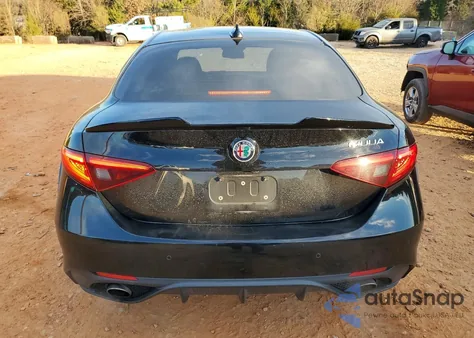 2017 Alfa Romeo Giulia z USA, uszkodzony, nr VIN ZARFAEBN4H7544507